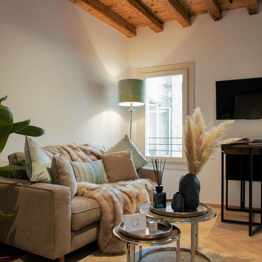 Elegance Room - Aparta & Suite - Automatized Apartment Басано дел Грапа Екстериор снимка