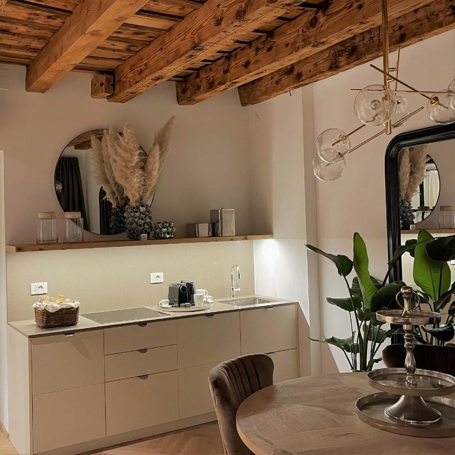 Elegance Room - Aparta & Suite - Automatized Apartment Басано дел Грапа Екстериор снимка